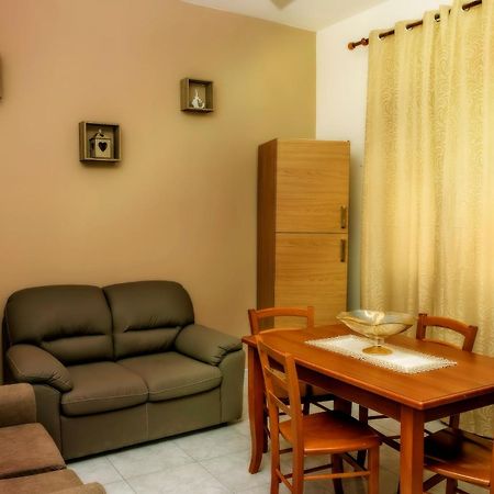 Da Giuseppe Apartments マツァーラ・デル・ヴァッロ エクステリア 写真