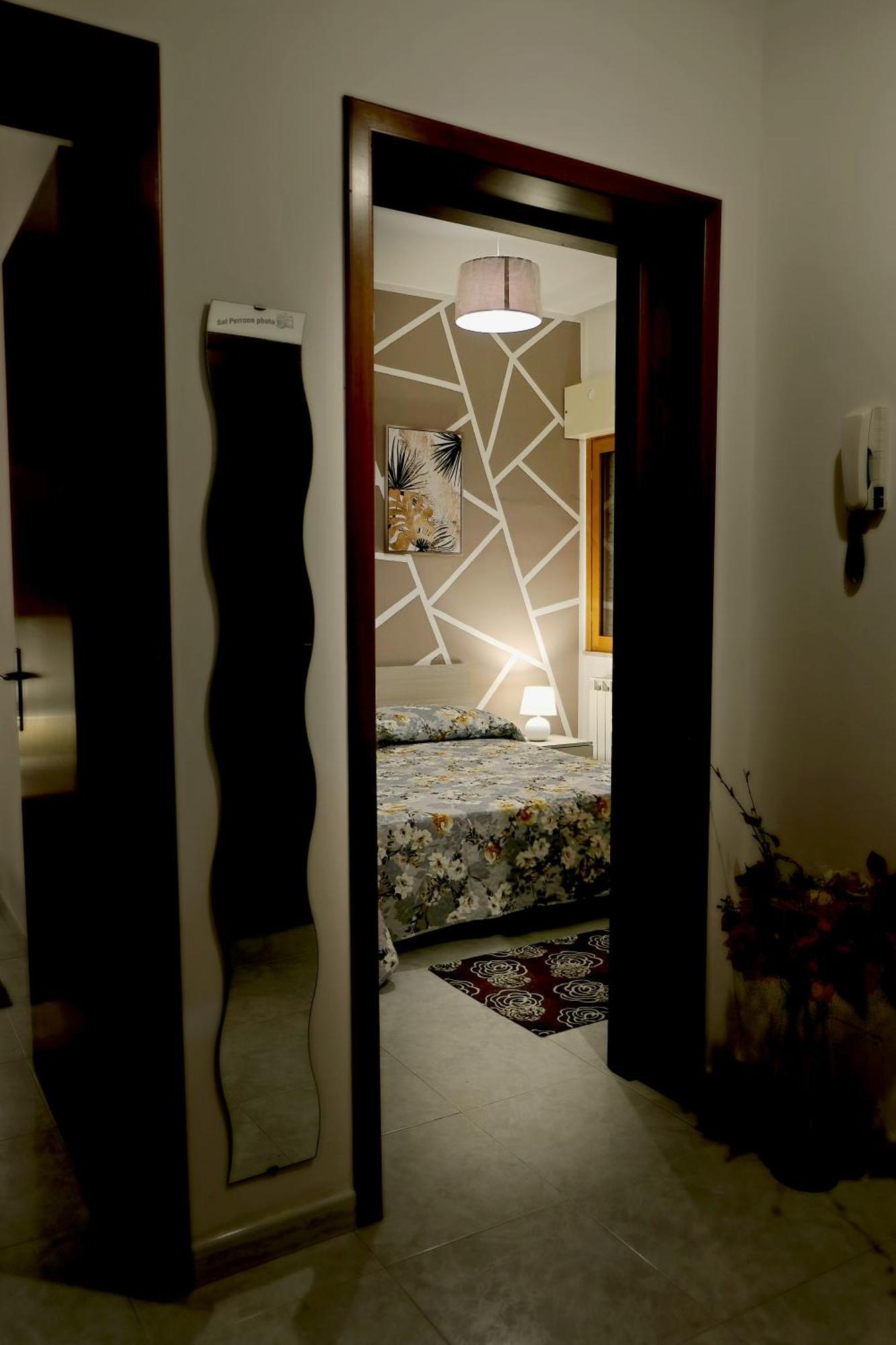 Da Giuseppe Apartments マツァーラ・デル・ヴァッロ エクステリア 写真